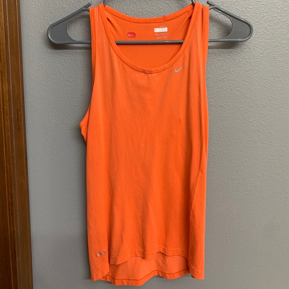 NIKE TANK